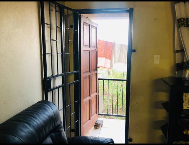 2 BEDROOM APARTMENT FOR SALE IN RUSTENBURG CENTRAL